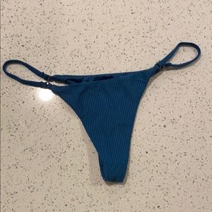 Frankie’s bikinis bottoms